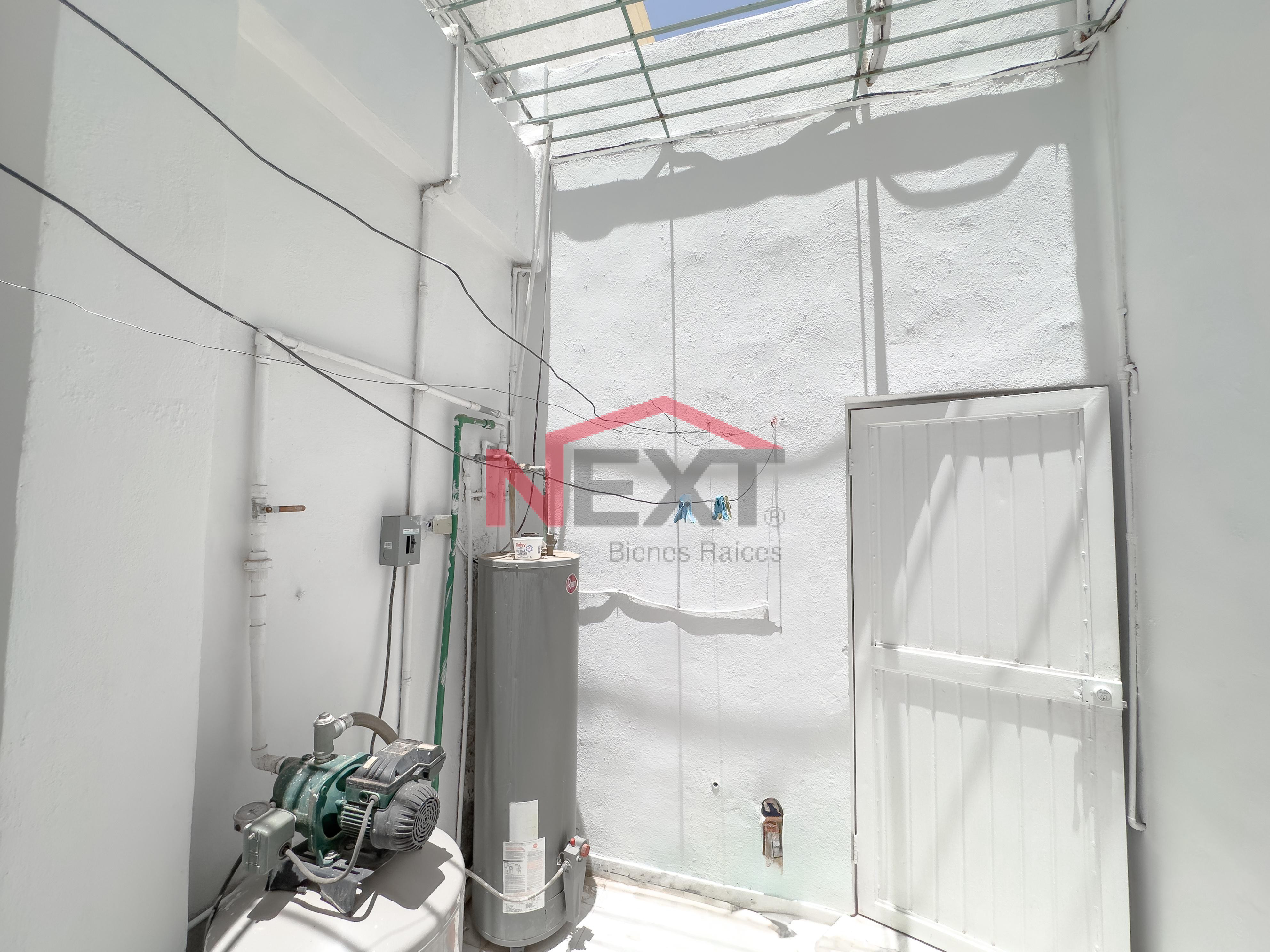 Casa en Venta en Hermosillo  , Capistrano Residencial, , 3 recámaras, 4.0 baños, 296.00 m2 terreno, 230.00 m2 construcción