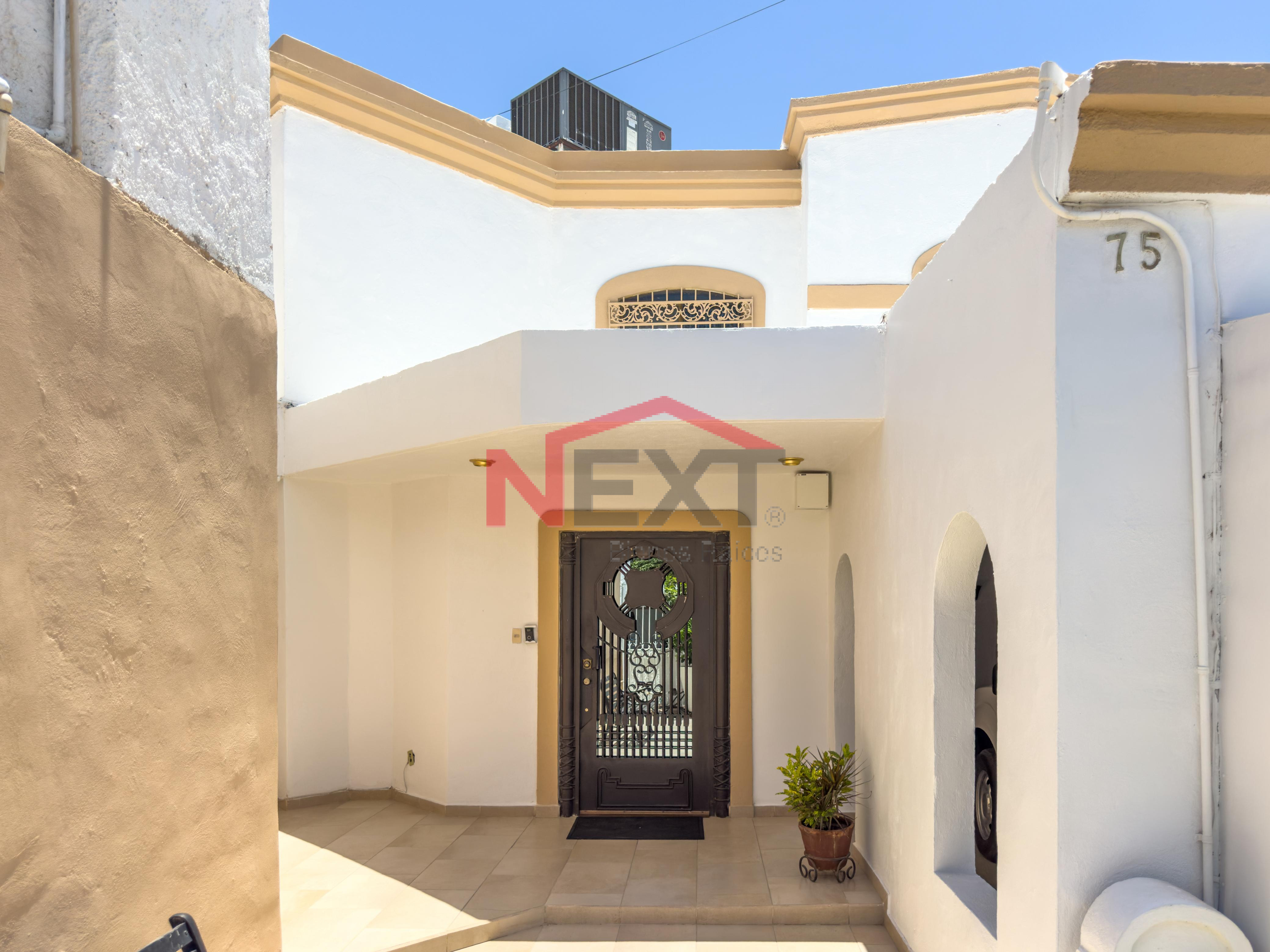 Casa en Venta en Hermosillo  , Capistrano Residencial, , 3 recámaras, 4.0 baños, 296.00 m2 terreno, 230.00 m2 construcción
