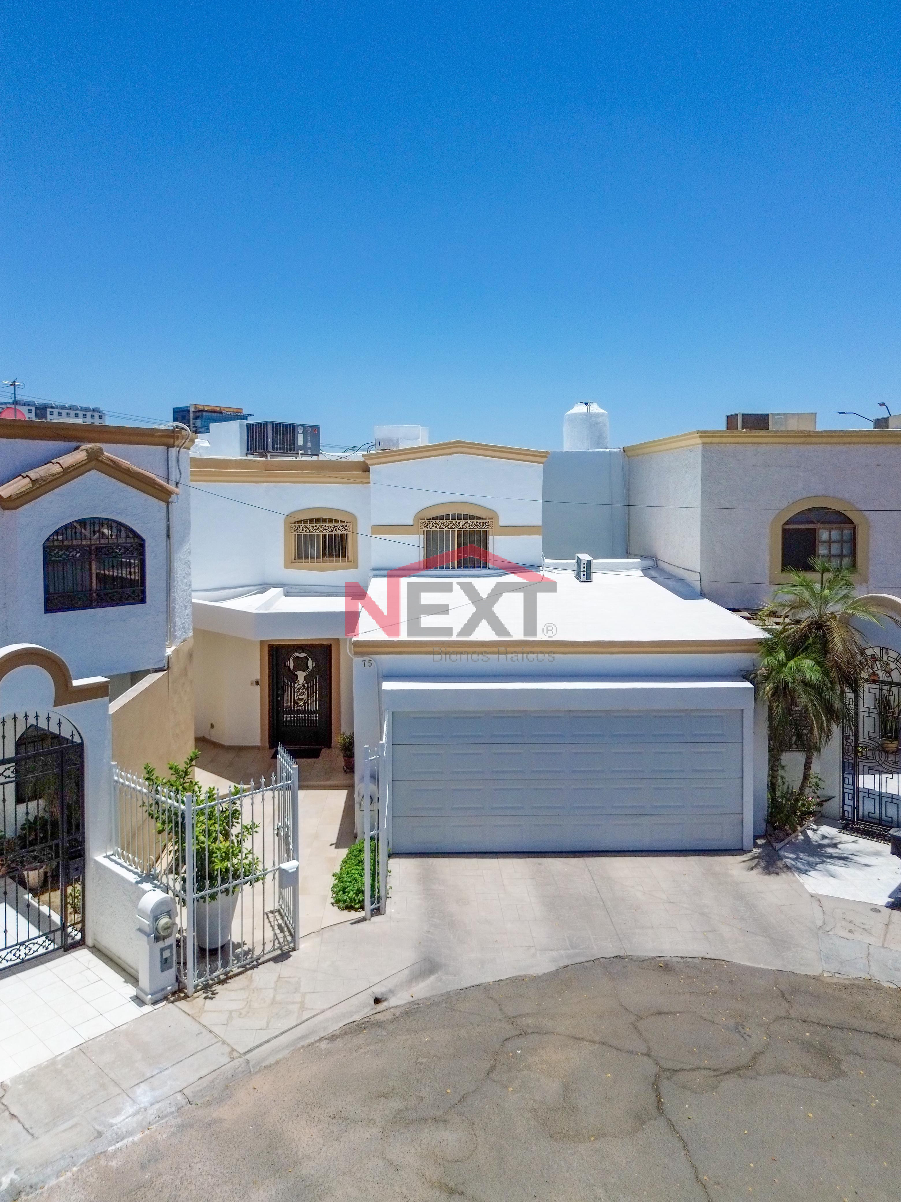 Casa en Venta en Hermosillo  , Capistrano Residencial, , 3 recámaras, 4.0 baños, 296.00 m2 terreno, 230.00 m2 construcción