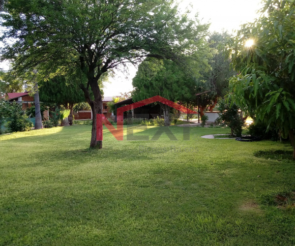 FINCA CAMPESTRE  EN SECCIÓN "LAS HACIENDAS'' DEL FRACCIONAMIENTO REAL DEL ALAMITO