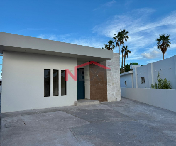 CASA EN VENTA EN COUNTRY CLUB, SAN CARLOS.