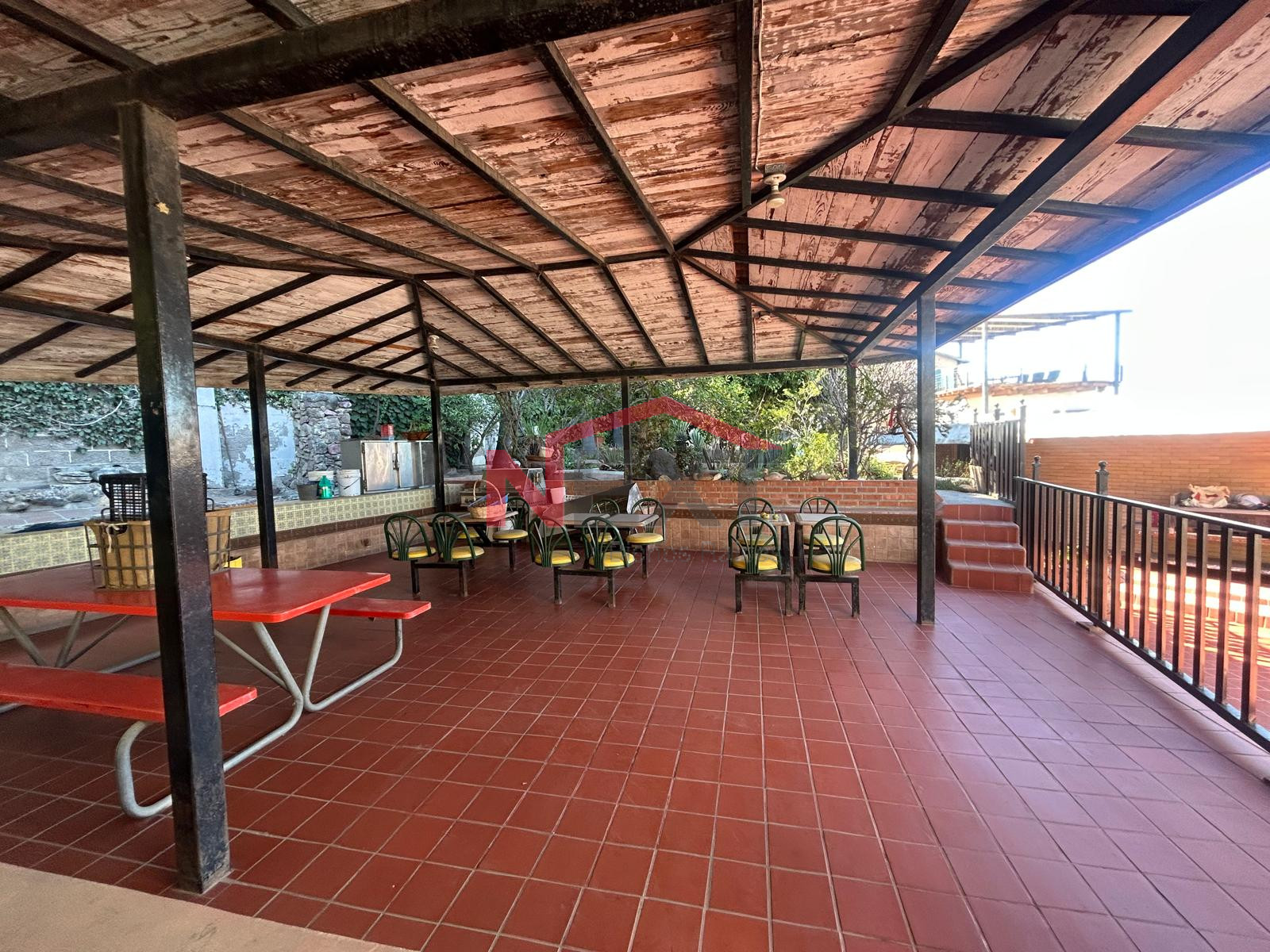 listing-detail listing-detail