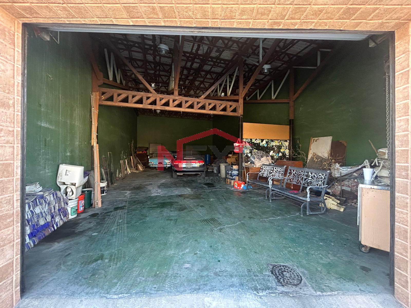 listing-detail listing-detail