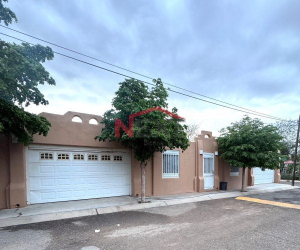 CASA EN VENTA EN PUEBLO DEL ORO