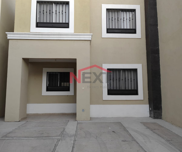 CASA EN VENTA EN FRACC. MISION DE ANDALUCÍA