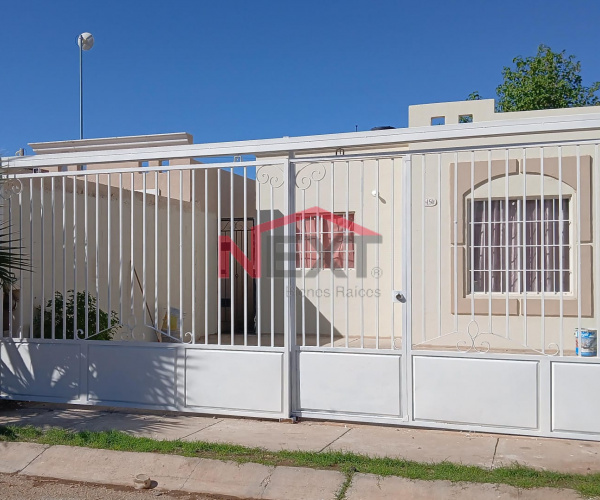 CASA EN VENTA EN FRACC. PASEOS DEL PEDREGAL