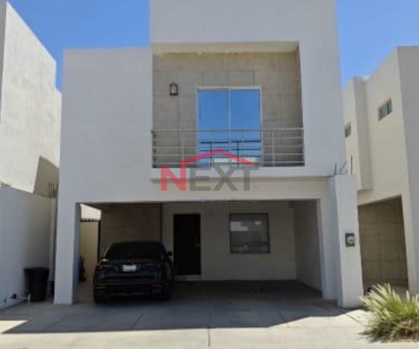CASA EN RENTA EN AUREA RESIDENCIAL