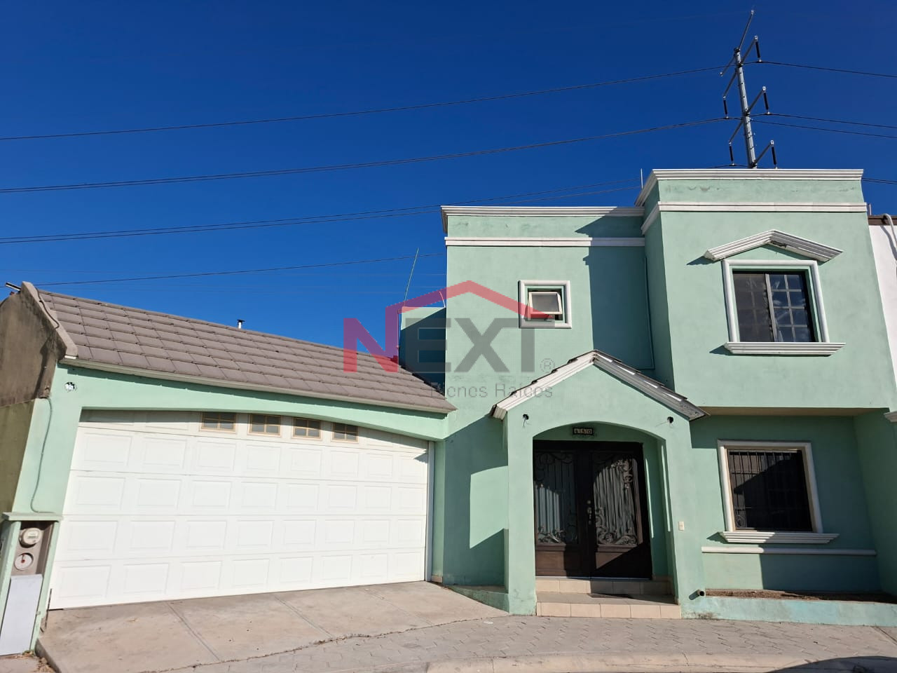 Casa en Venta en Saltillo  , Santa Fe, , 3 recámaras, 1.5 baños, 183.63 m2 terreno, 250.62 m2 construcción