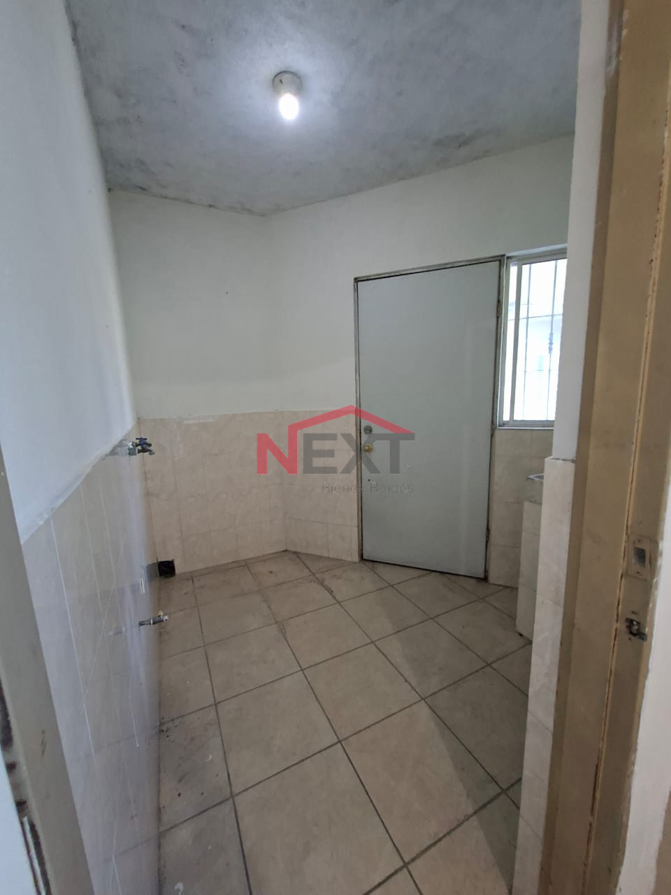 Casa en Venta en Saltillo  , Santa Fe, , 3 recámaras, 1.5 baños, 183.63 m2 terreno, 250.62 m2 construcción