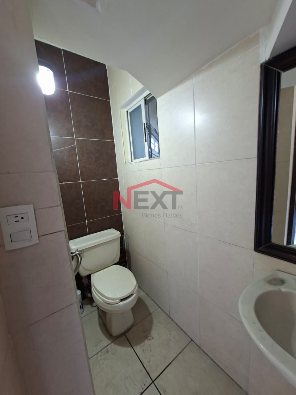 Casa en Venta en Saltillo  , Santa Fe, , 3 recámaras, 1.5 baños, 183.63 m2 terreno, 250.62 m2 construcción