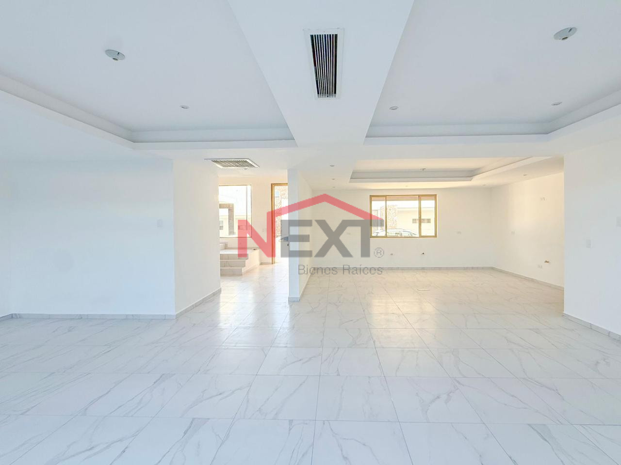 Casa en Venta en Hermosillo  , Ventura Residential Club, , 3 recámaras, 3.0 baños, 245.00 m2 terreno, 240.00 m2 construcción