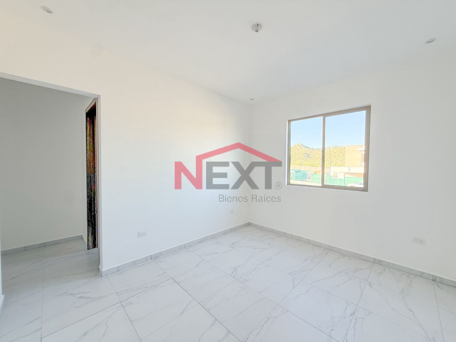 Casa en Venta en Hermosillo  , Ventura Residential Club, , 3 recámaras, 3.0 baños, 245.00 m2 terreno, 240.00 m2 construcción