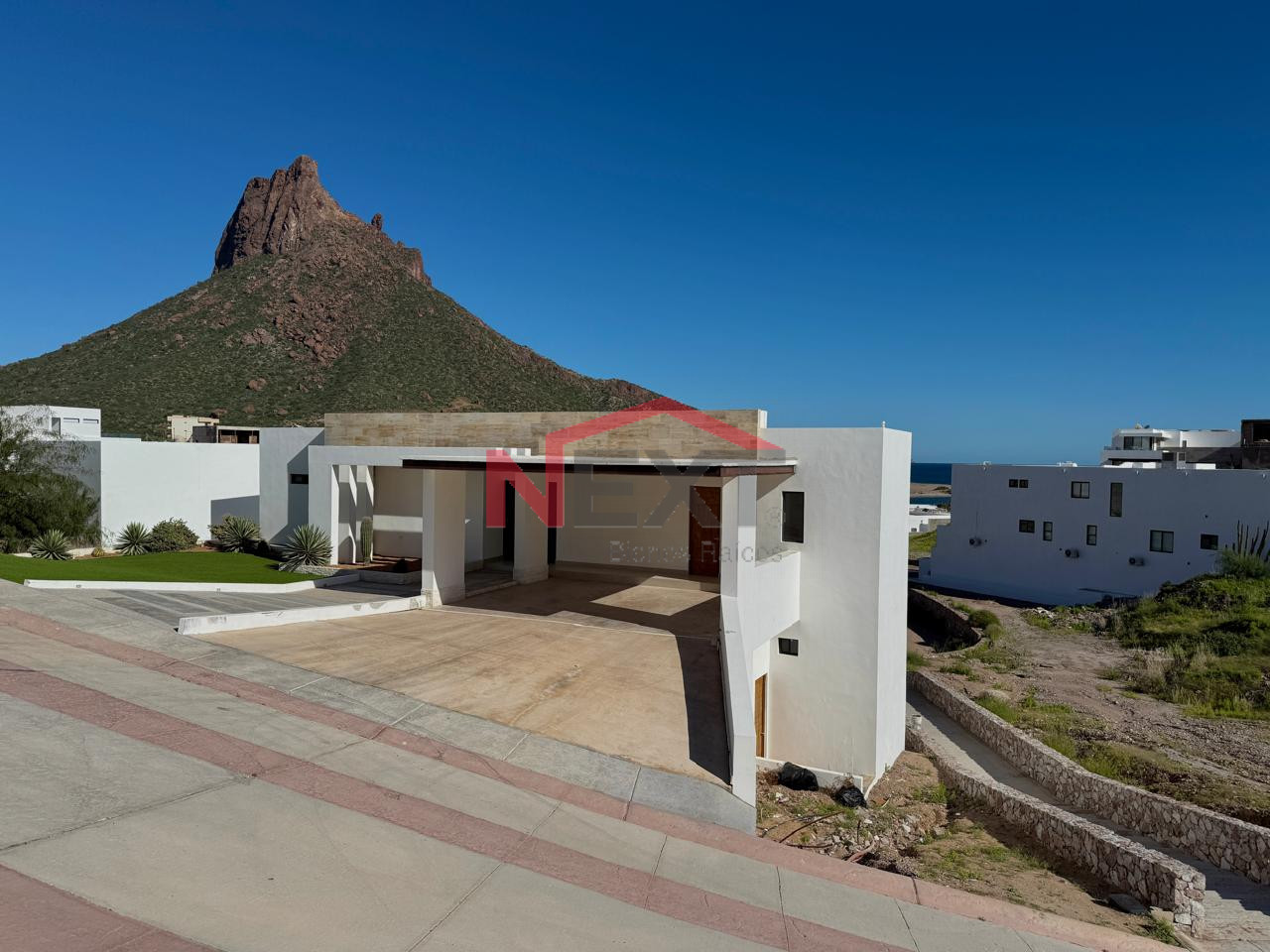 Casa en Venta en San Carlos  , Marina Real, , 4 recámaras, 5.0 baños, 515.84 m2 terreno, 747.70 m2 construcción