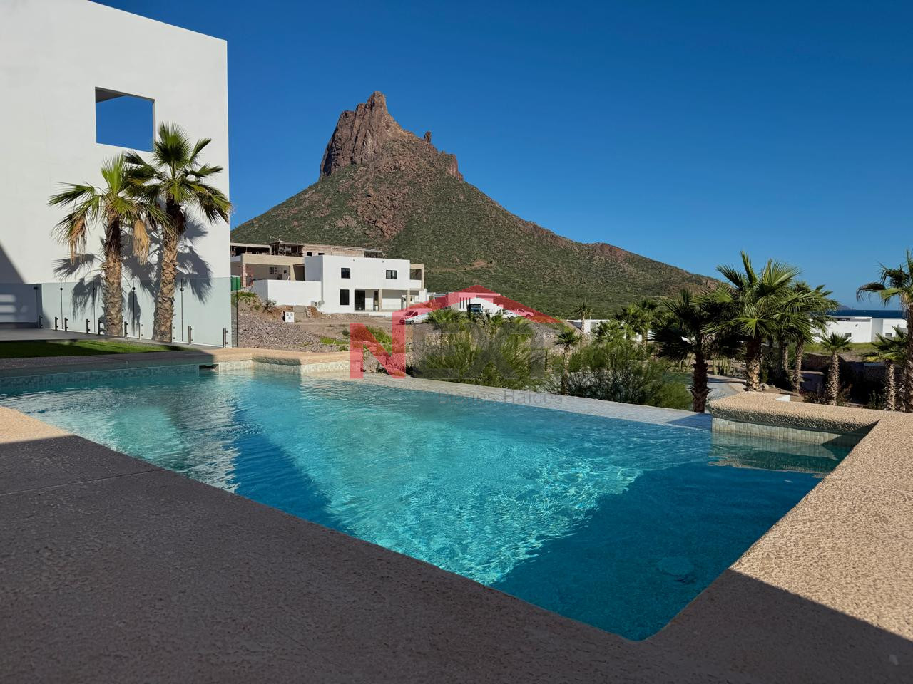 Casa en Venta en San Carlos  , Marina Real, , 4 recámaras, 5.0 baños, 515.84 m2 terreno, 747.70 m2 construcción