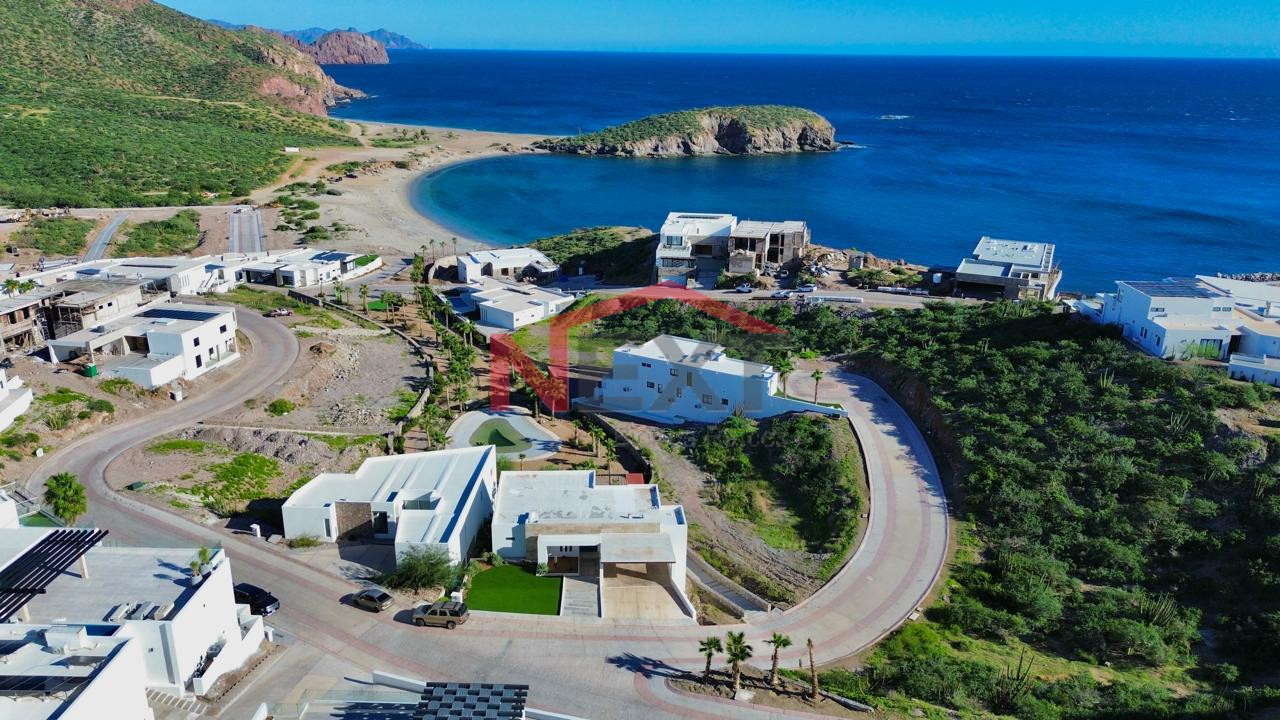 Casa en Venta en San Carlos  , Marina Real, , 4 recámaras, 5.0 baños, 515.84 m2 terreno, 747.70 m2 construcción