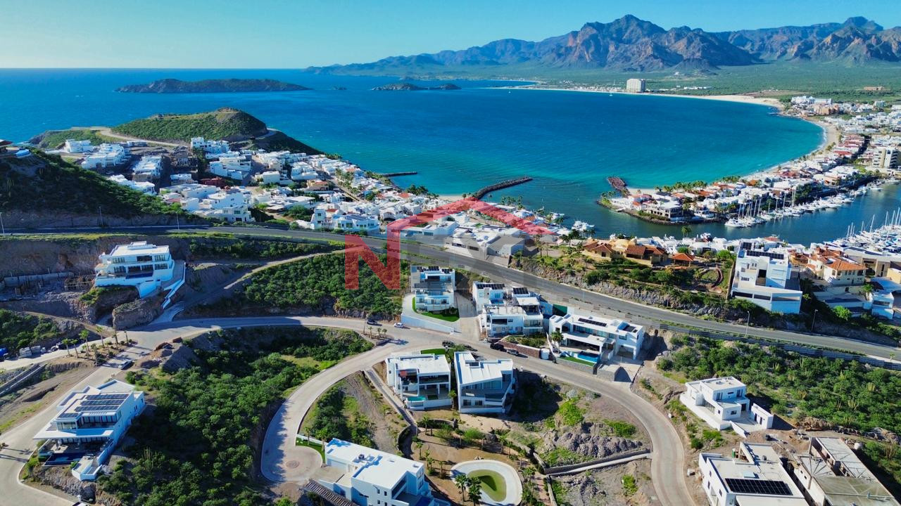 Casa en Venta en San Carlos  , Marina Real, , 4 recámaras, 5.0 baños, 515.84 m2 terreno, 747.70 m2 construcción