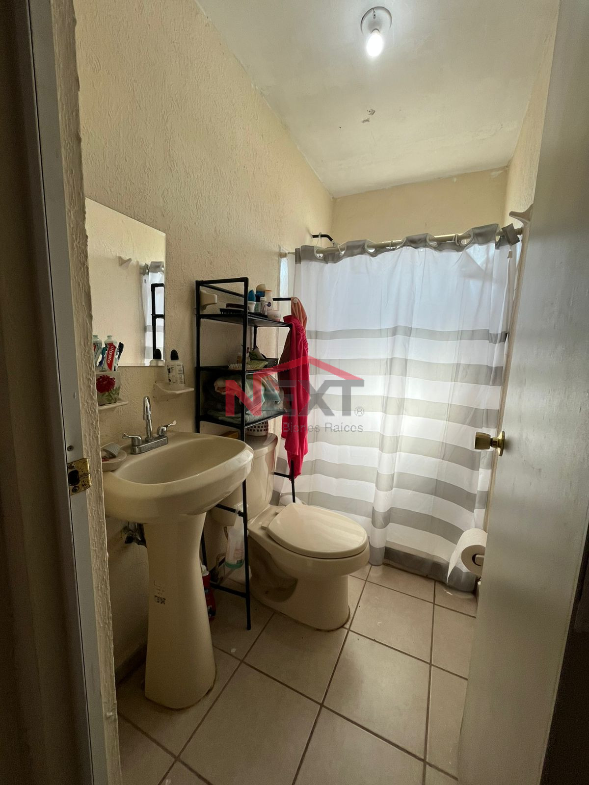 Casa en Venta en Hermosillo  , Puerta Real Residencial, , 2 recámaras, 1.0 baños, 122.00 m2 construcción