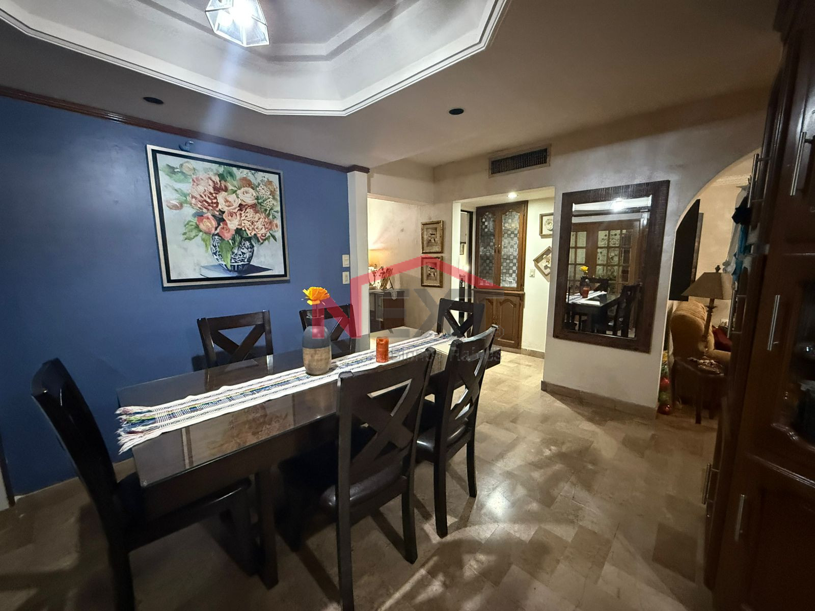 Casa en Venta en Hermosillo  , Valle Grande, , 4 recámaras, 4.0 baños, 370.00 m2 terreno, 300.00 m2 construcción