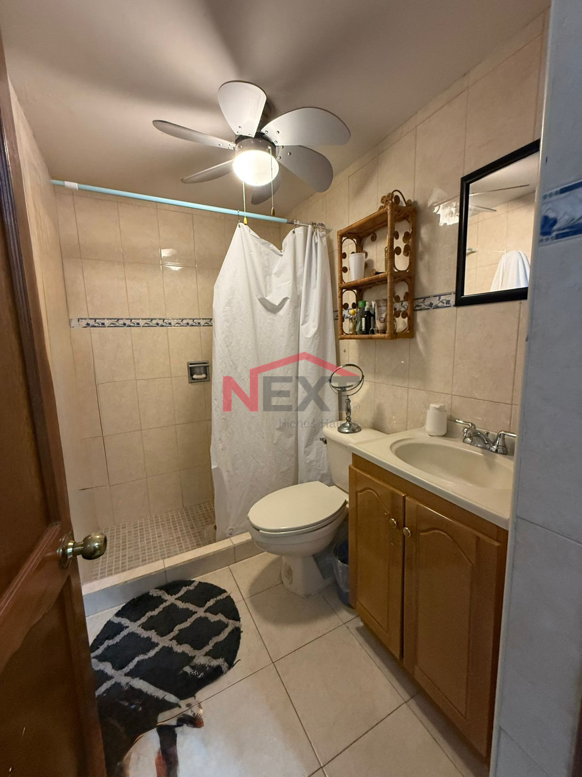 Casa en Venta en Hermosillo  , Valle Grande, , 4 recámaras, 4.0 baños, 370.00 m2 terreno, 300.00 m2 construcción