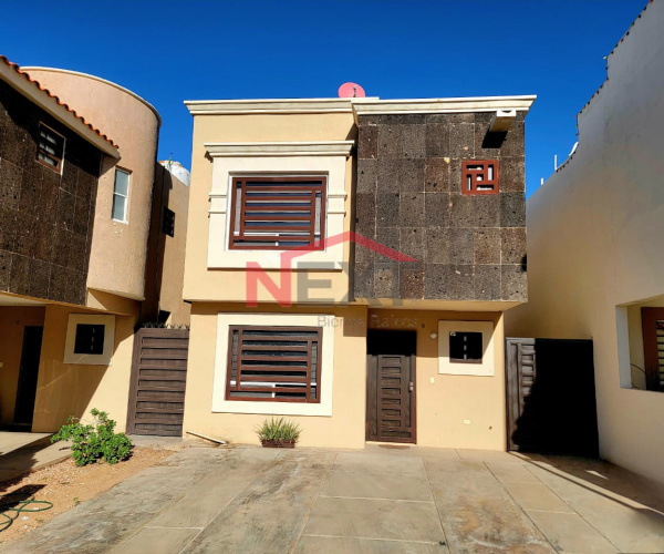 CASA EN RENTA EN LA CIMA RESIDENCIAL