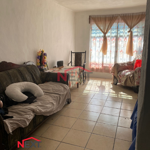Casa en Venta en Saltillo  , Las Teresitas, , 5 recámaras, 1.0 baños, 148.00 m2 terreno, 105.00 m2 construcción