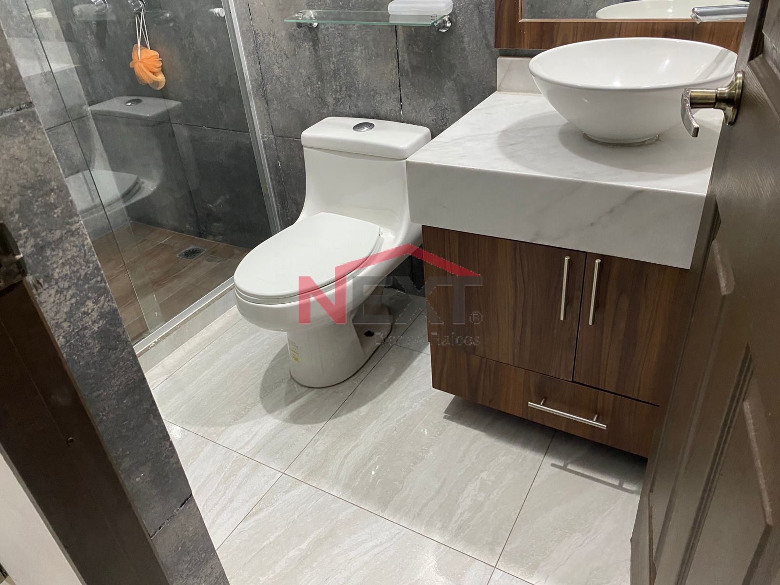 Casa en Venta en Arteaga  , Residencial la Nogalera, , 3 recámaras, 3.0 baños, 261.60 m2 terreno, 245.33 m2 construcción