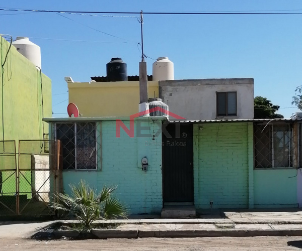 CASA EN RENTA EN COL. SAHUARO INDECO