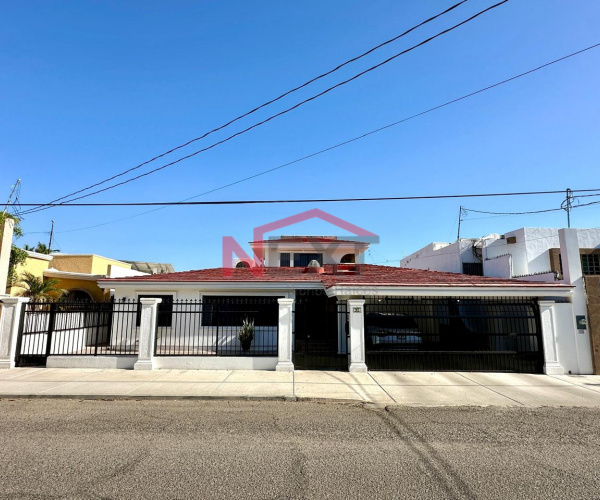 CASA EN VENTA EN COL. PITIC