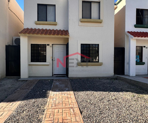 CASA EN RENTA EN LOS ENCINOS RESIDENCIAL