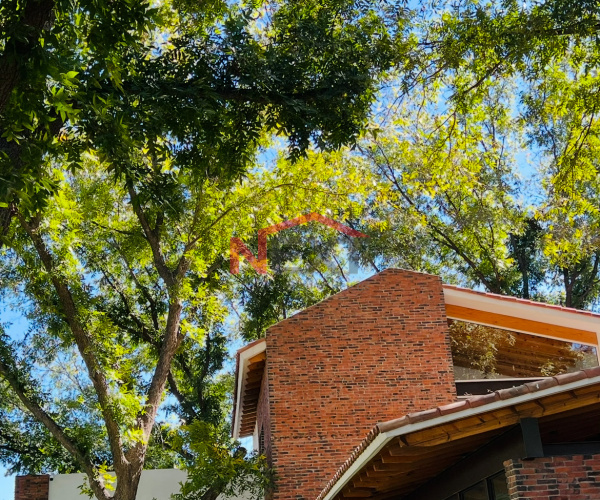 RESIDENCIA EN VENTA EN EL FRACC. LA CHIRIPA