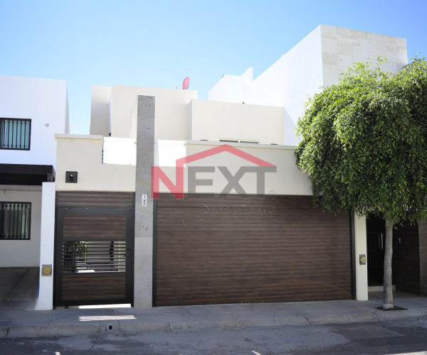 CASA EN RENTA EN BANUS RESIDENCIAL