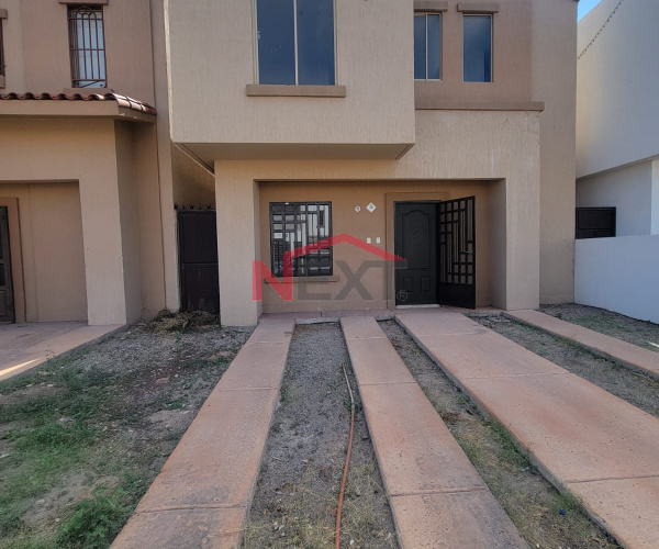 CASA EN VENTA EN REAL DE TOLEDO