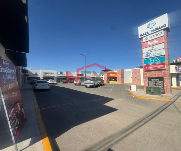 LOCAL EN RENTA EN PLAZA MURANO