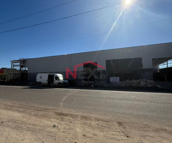 BODEGA EN RENTA EN COL. AMAPOLAS