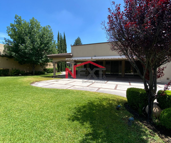 Venta de Salon de Eventos en República Oriente