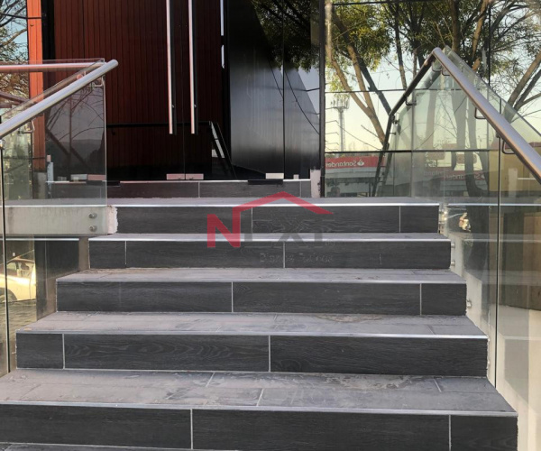 RENTA DE LOCAL EN PLANTA ALTA EN PLAZA COMERCIAL