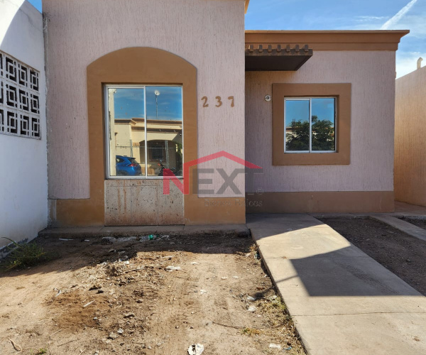 CASA EN VENTA FRACC MISION SALVATIERRA