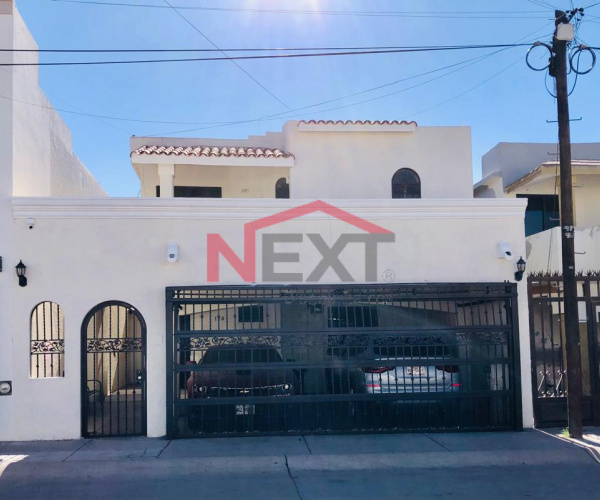 CASA EN VENTA EN MISION DEL REAL