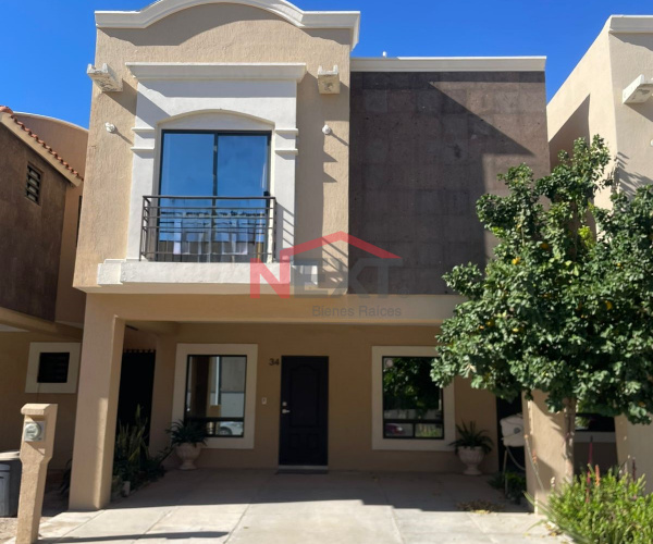 CASA EN VENTA EN TOPACIO RESIDENCIAL