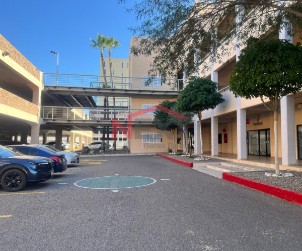 LOCAL EN RENTA EN CENTRO MEDIO DEL RIO