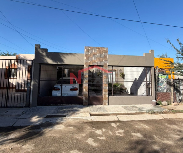 CASA EN VENTA EN ARANDANOS RESIDENCIAL