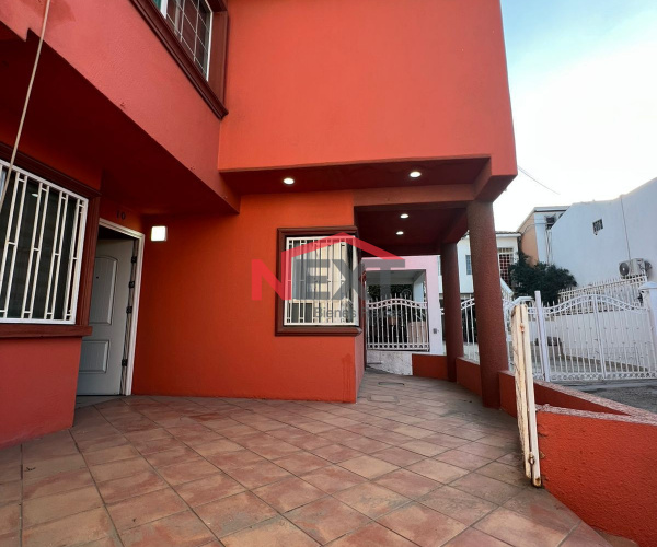 Casa en Venta ubicada en Avenida Reforma, Tijuana B.C.  (Frente a Parque Industrial la Mesa).