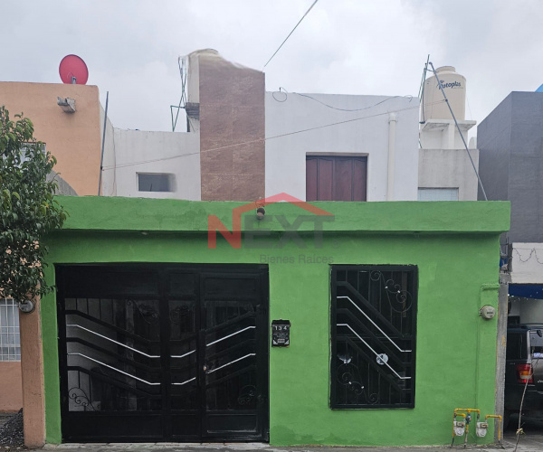 CASA EN VENTA  CON RECAMARA PLANTA BAJA