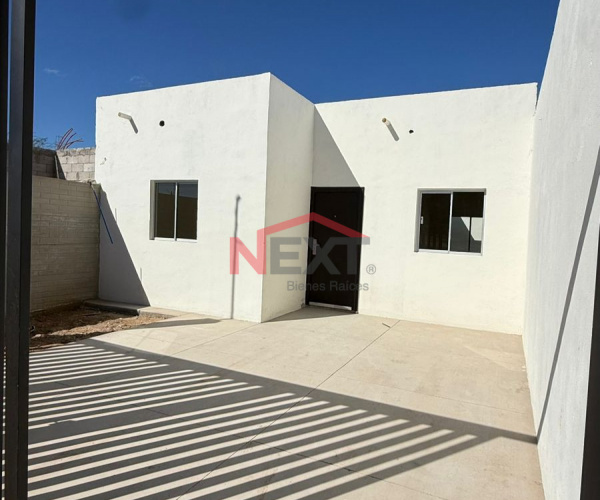 CASA EN VENTA EN COL. ALTARES