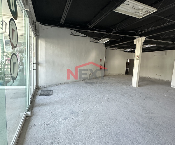 VENTA DE LOCAL EN PLANTA BAJA EN PLAZA LAS PALMAS (L16)