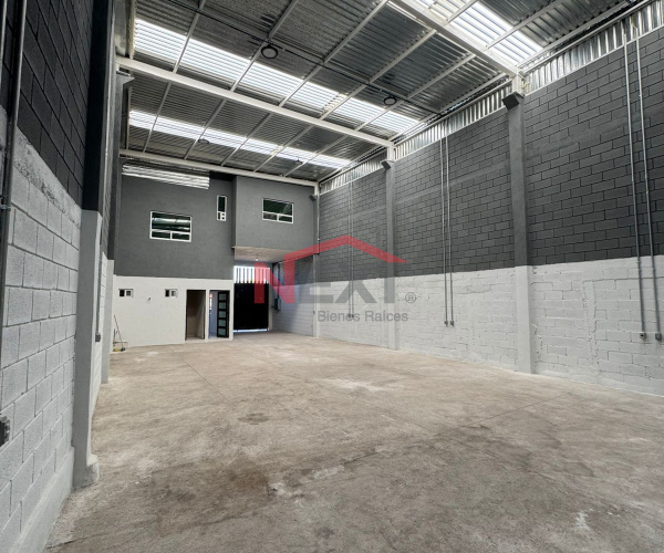 Bodega NUEVA en Renta en la Colonia Omega