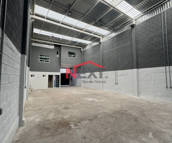 Bodega NUEVA en Renta en la Colonia Omega