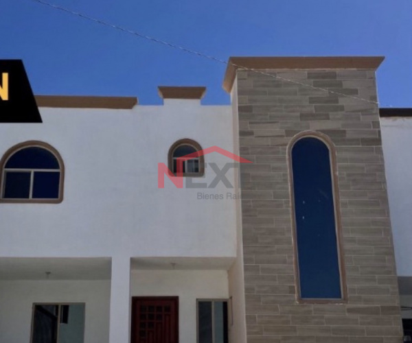 CASA EN VENTA EN VILLAS DE ARTEAGA