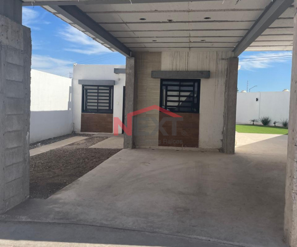 CASA EN RENTA EN FRACC. RENACERES