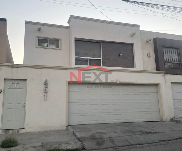 CASA EN VENTA EN FRACC. LA FUENTE